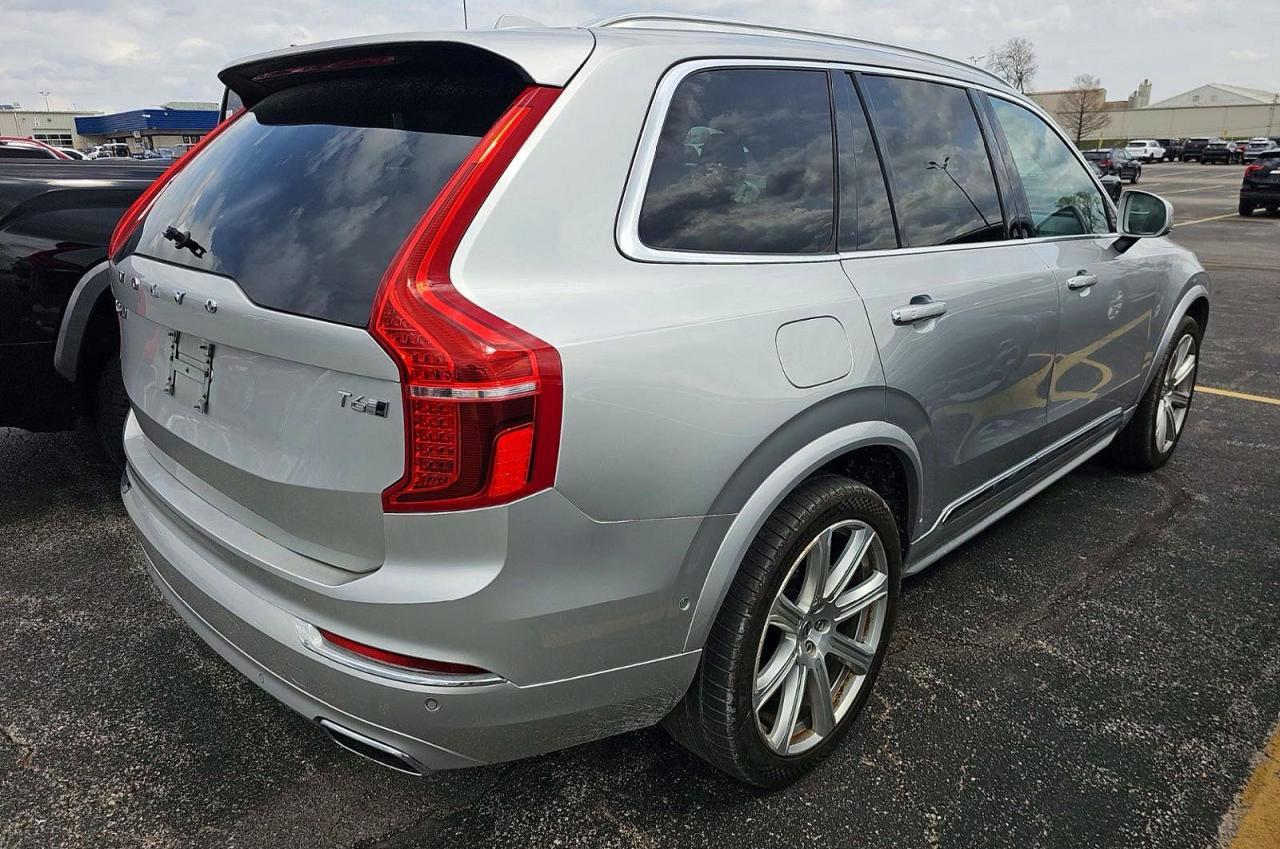 2019 VOLVO XC90