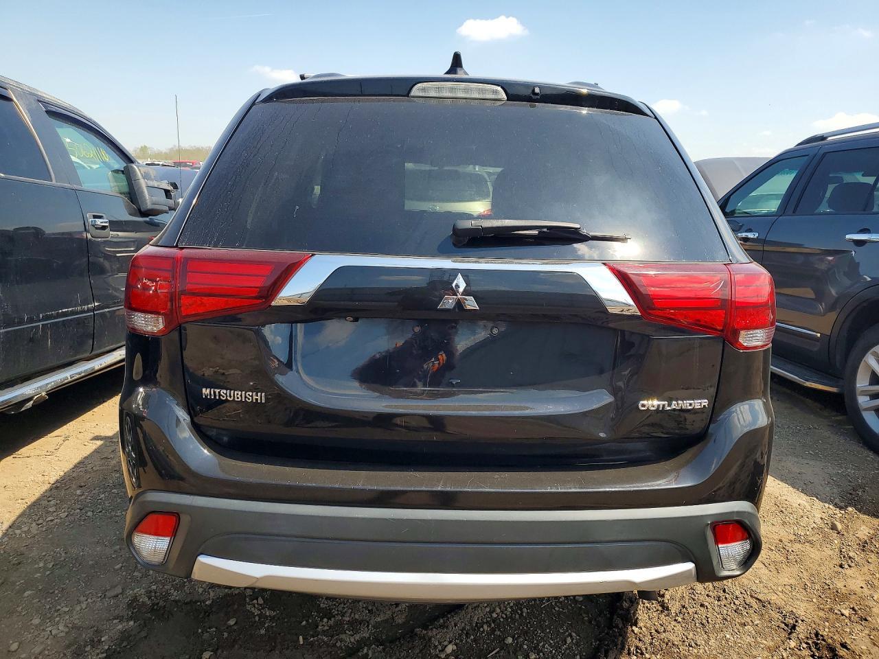 2017 MITSUBISHI outlander