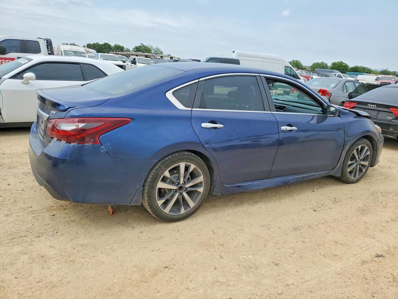 2017 NISSAN ALTIMA