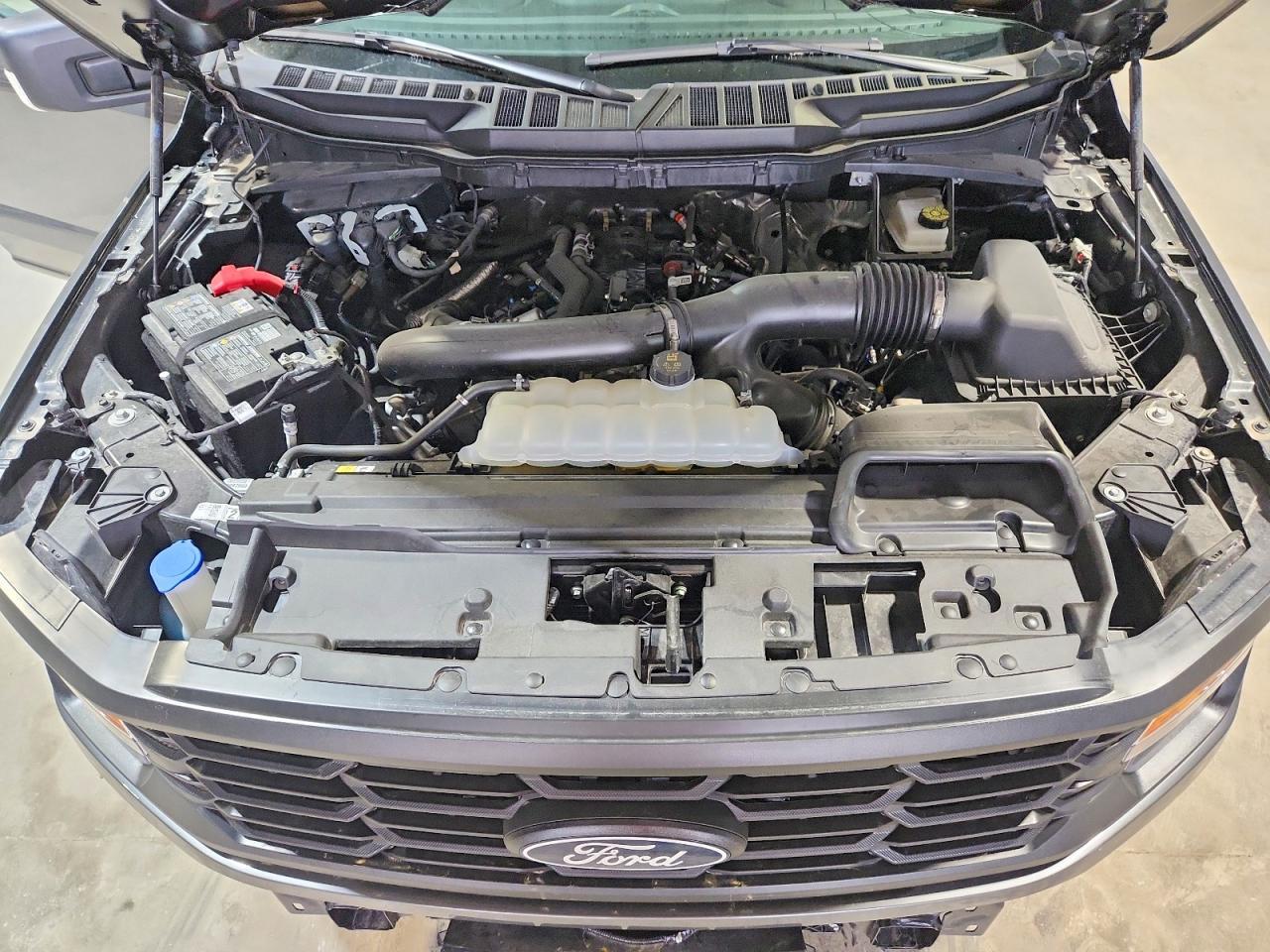 2025 FORD F-150 Lightning