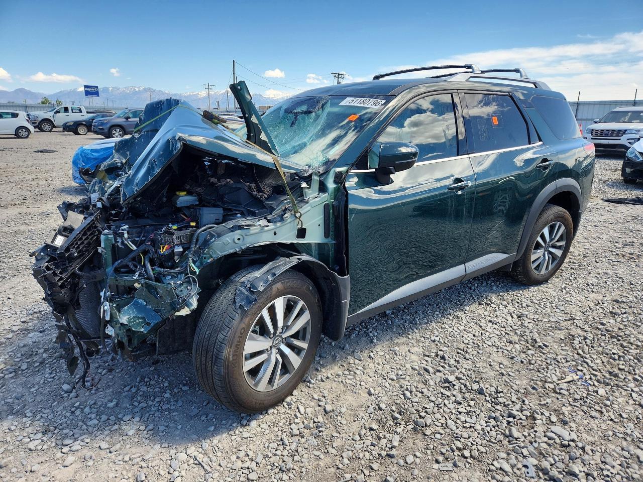 2024 NISSAN PATHFINDER
