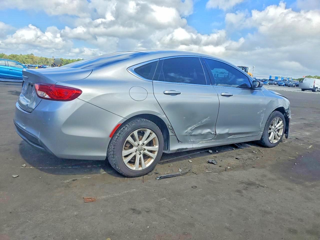 2016 CHRYSLER 200