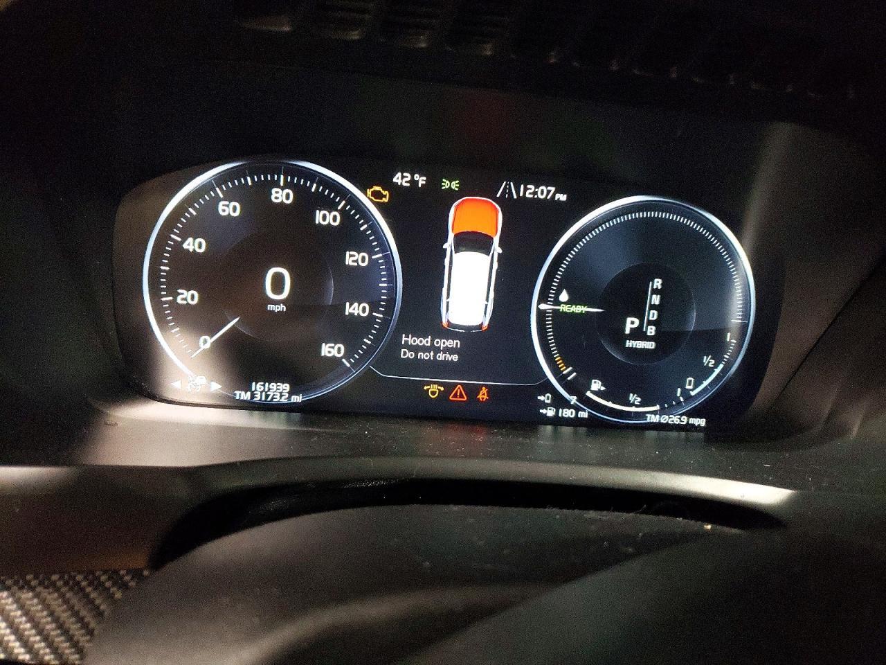 2017 VOLVO XC90