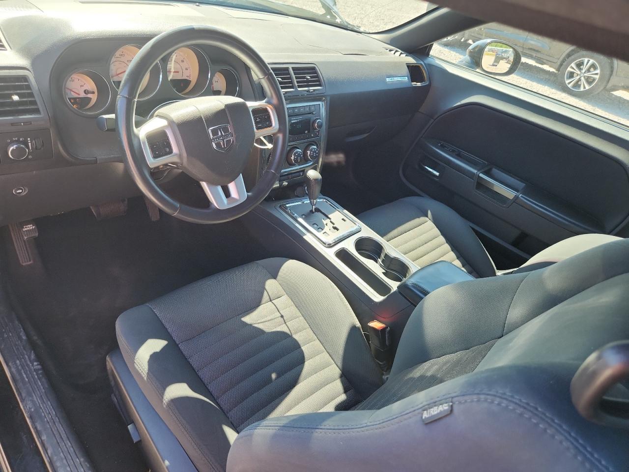 2014 DODGE Challenger