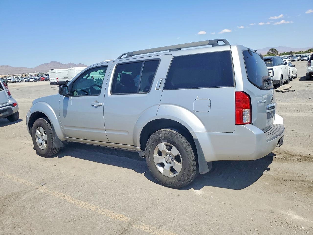 2010 NISSAN PATHFINDER