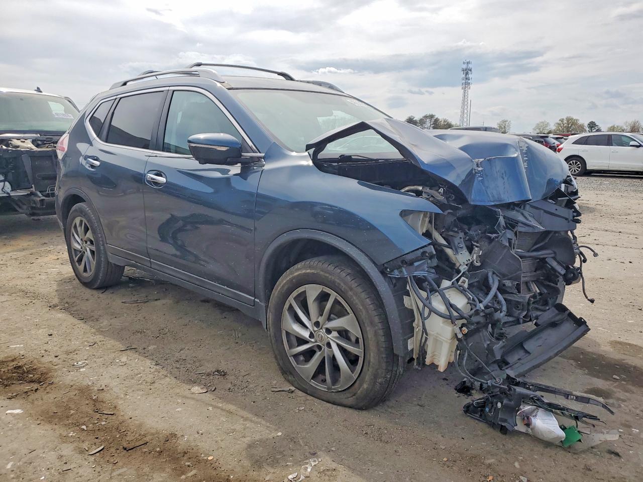 2014 NISSAN ROGUE