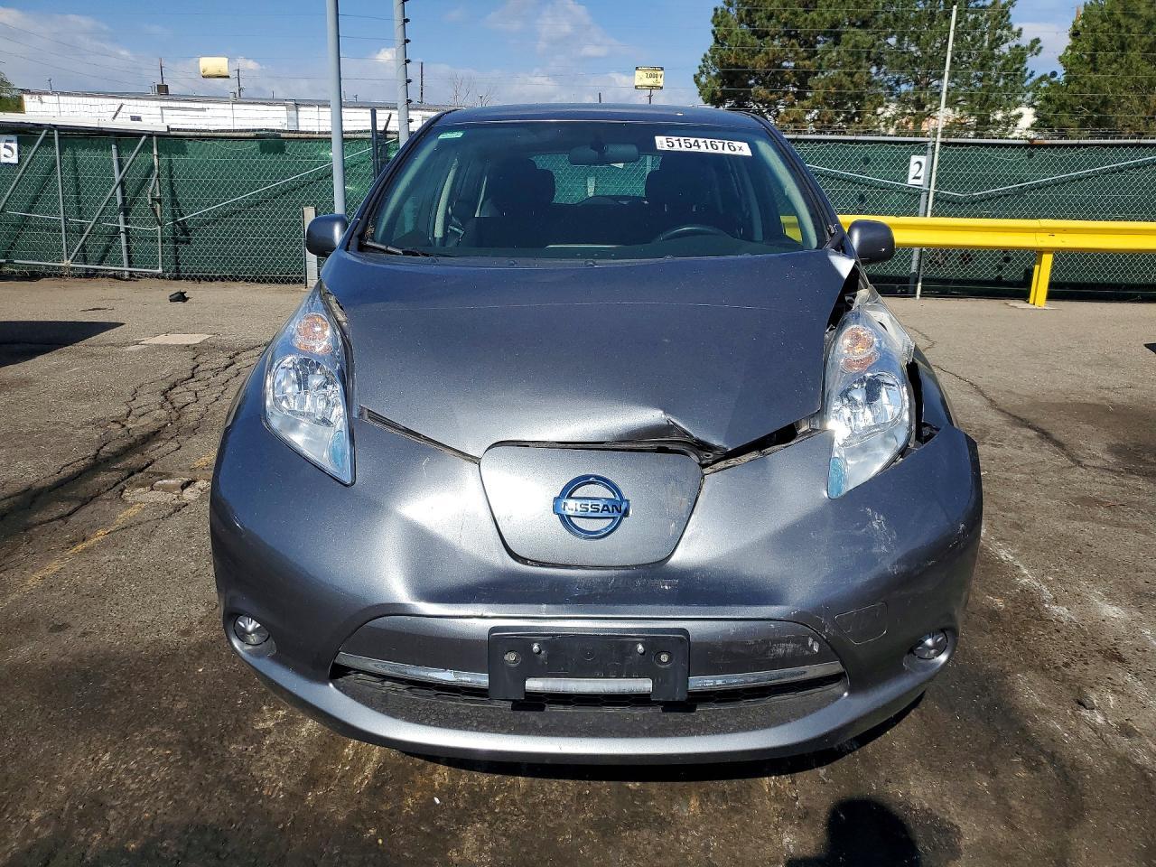 2015 NISSAN LEAF