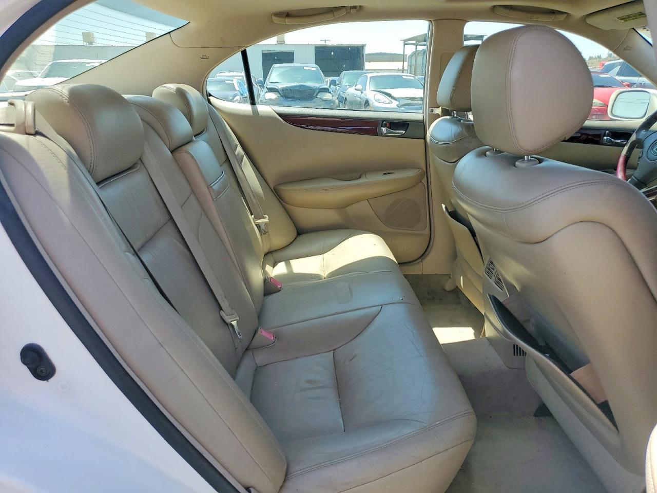 2004 LEXUS ES 330