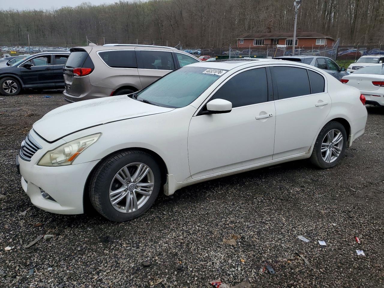 2013 INFINITI G37