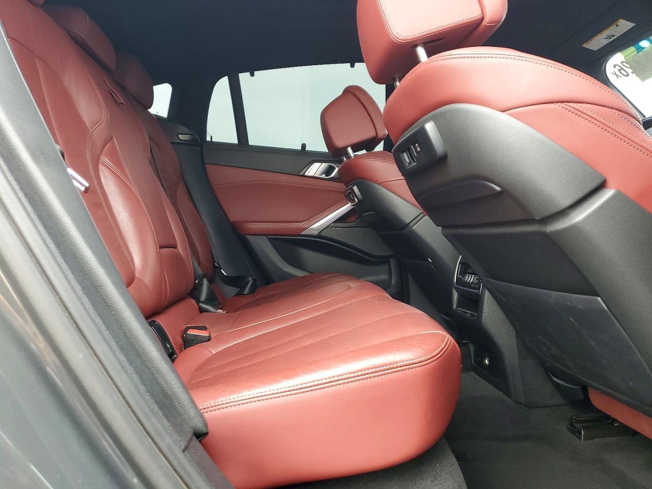 2021 BMW X6