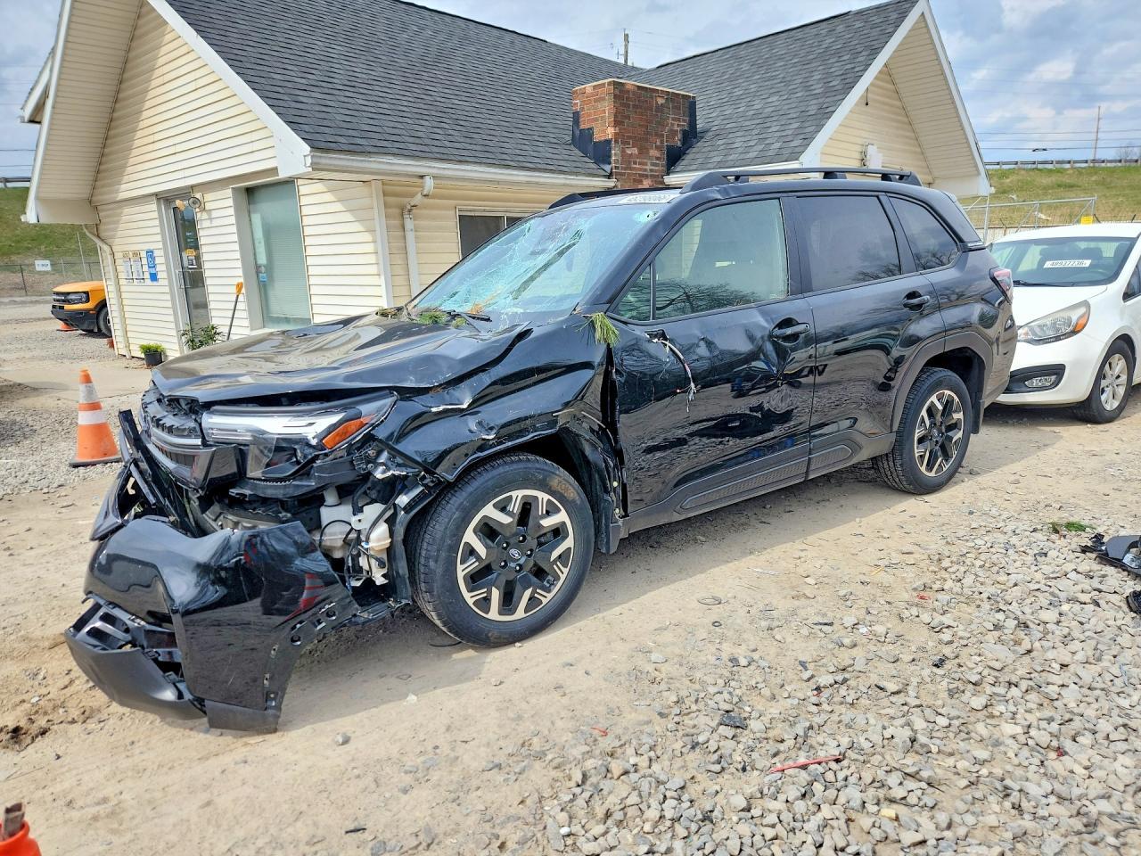 2025 SUBARU FORESTER