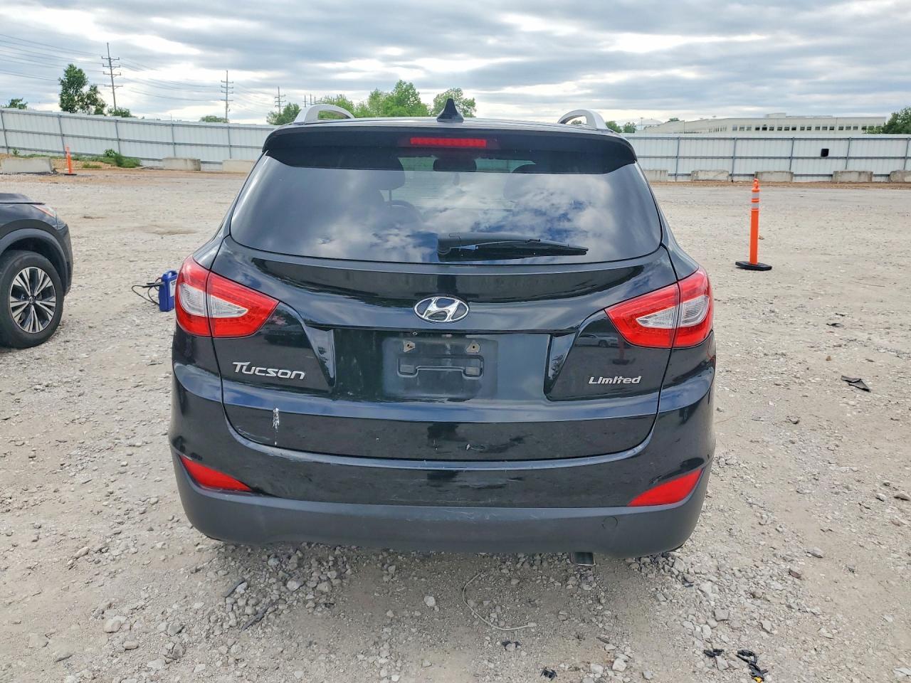 2015 HYUNDAI TUCSON