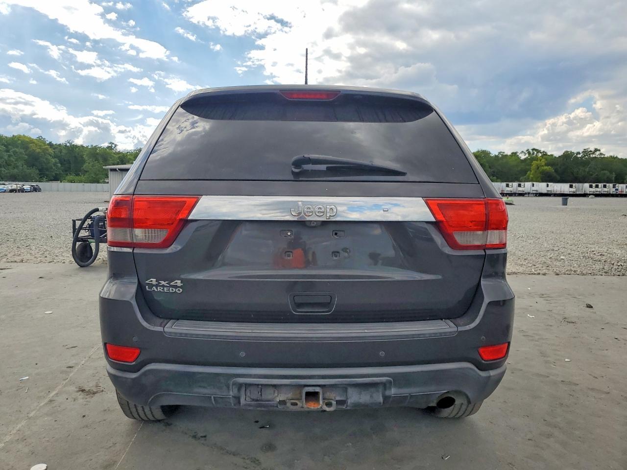 2011 JEEP Grand Cherokee