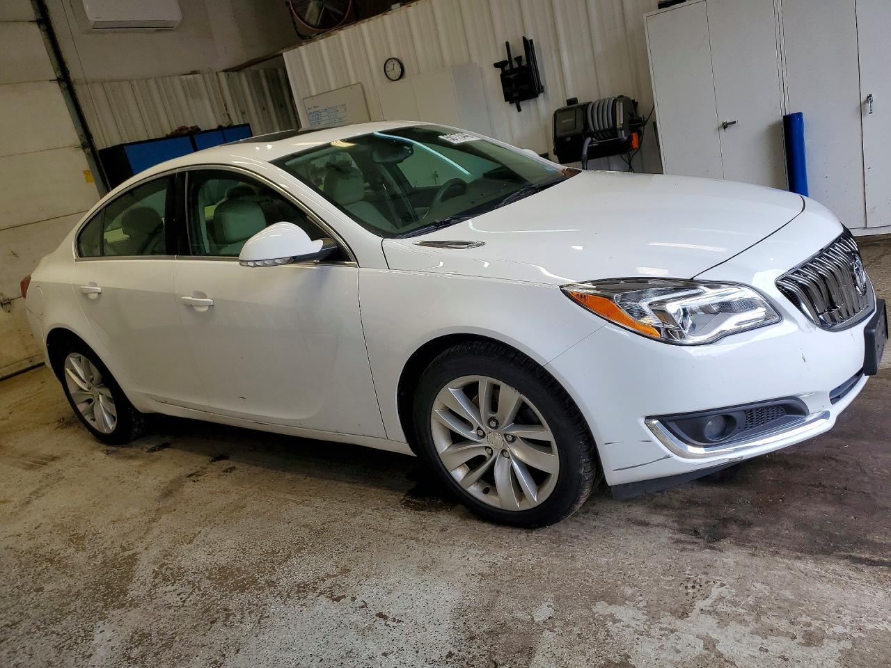 2015 BUICK Regal