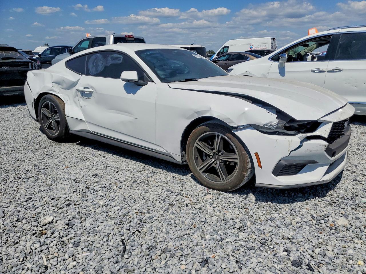 2025 FORD MUSTANG