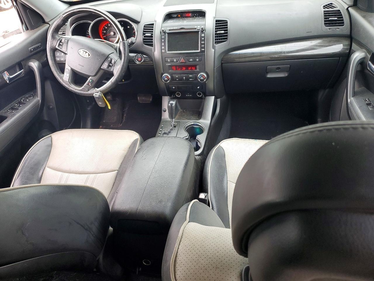 2013 KIA SORENTO
