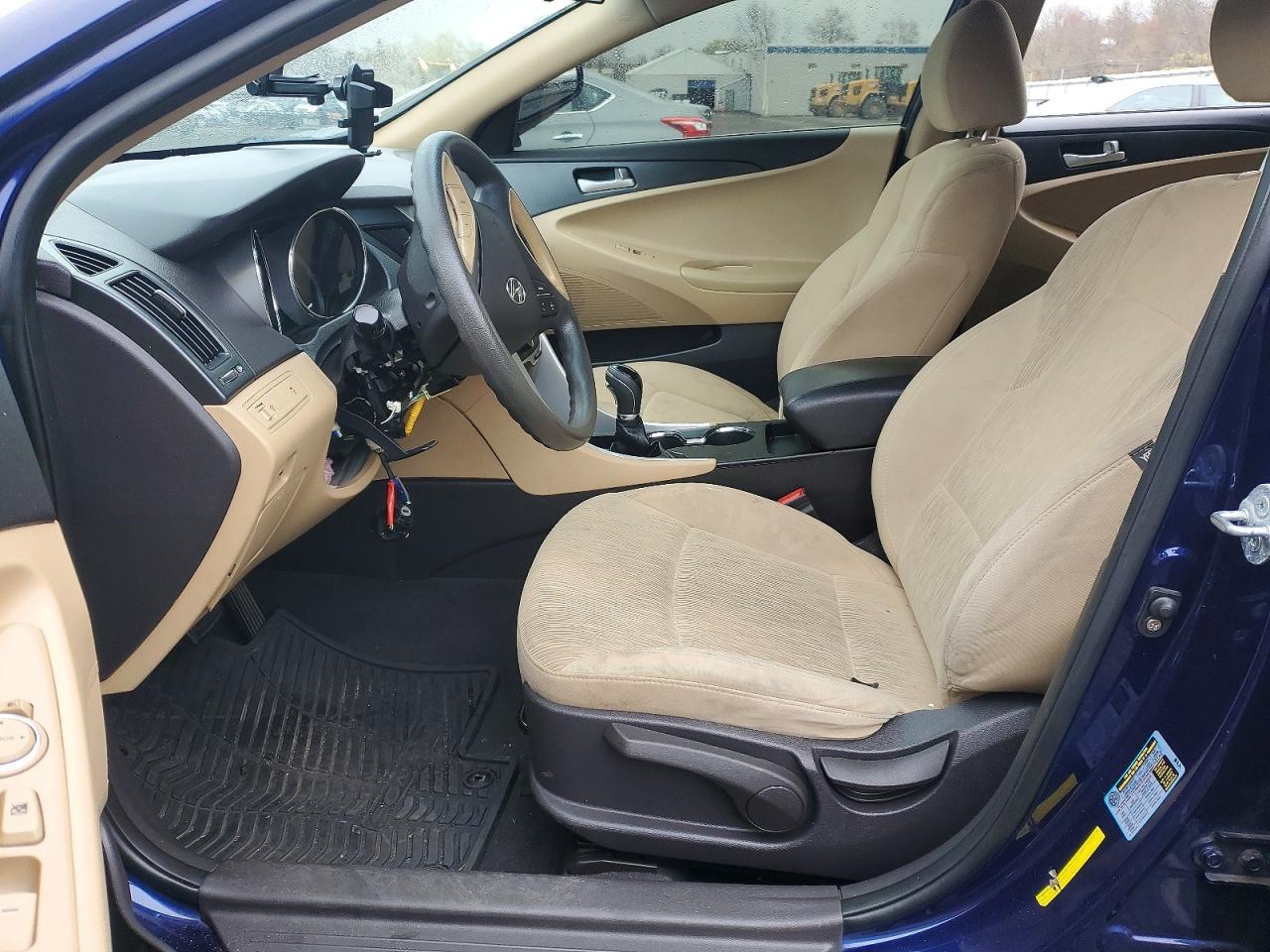 2011 HYUNDAI SONATA