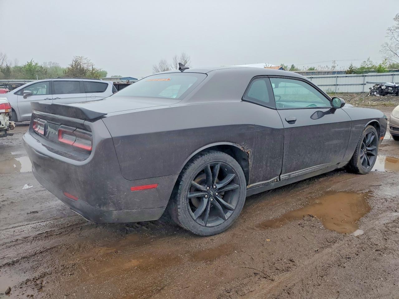 2017 DODGE Challenger