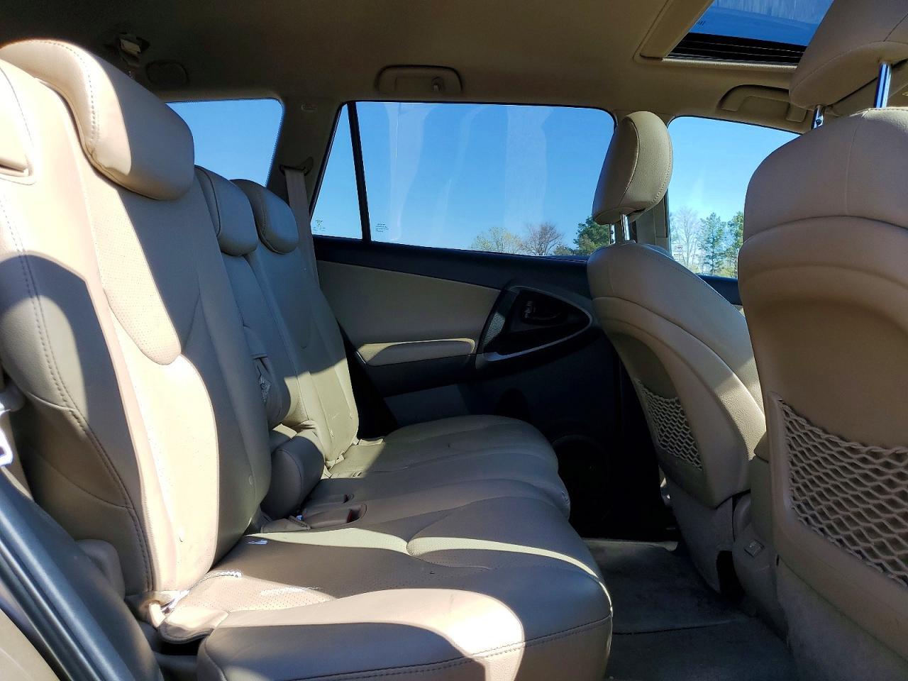 2011 TOYOTA RAV4
