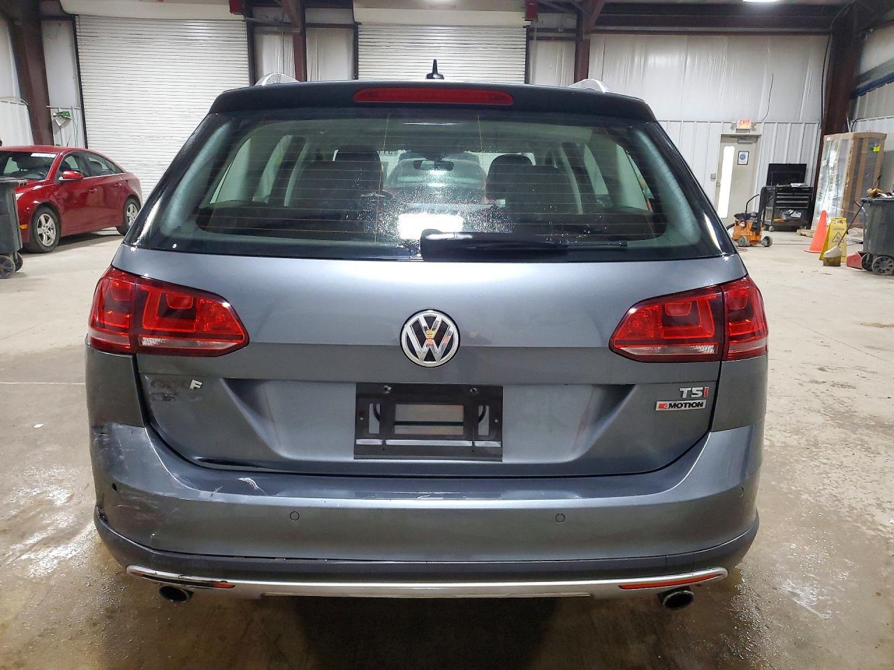2017 VOLKSWAGEN Golf Alltrack