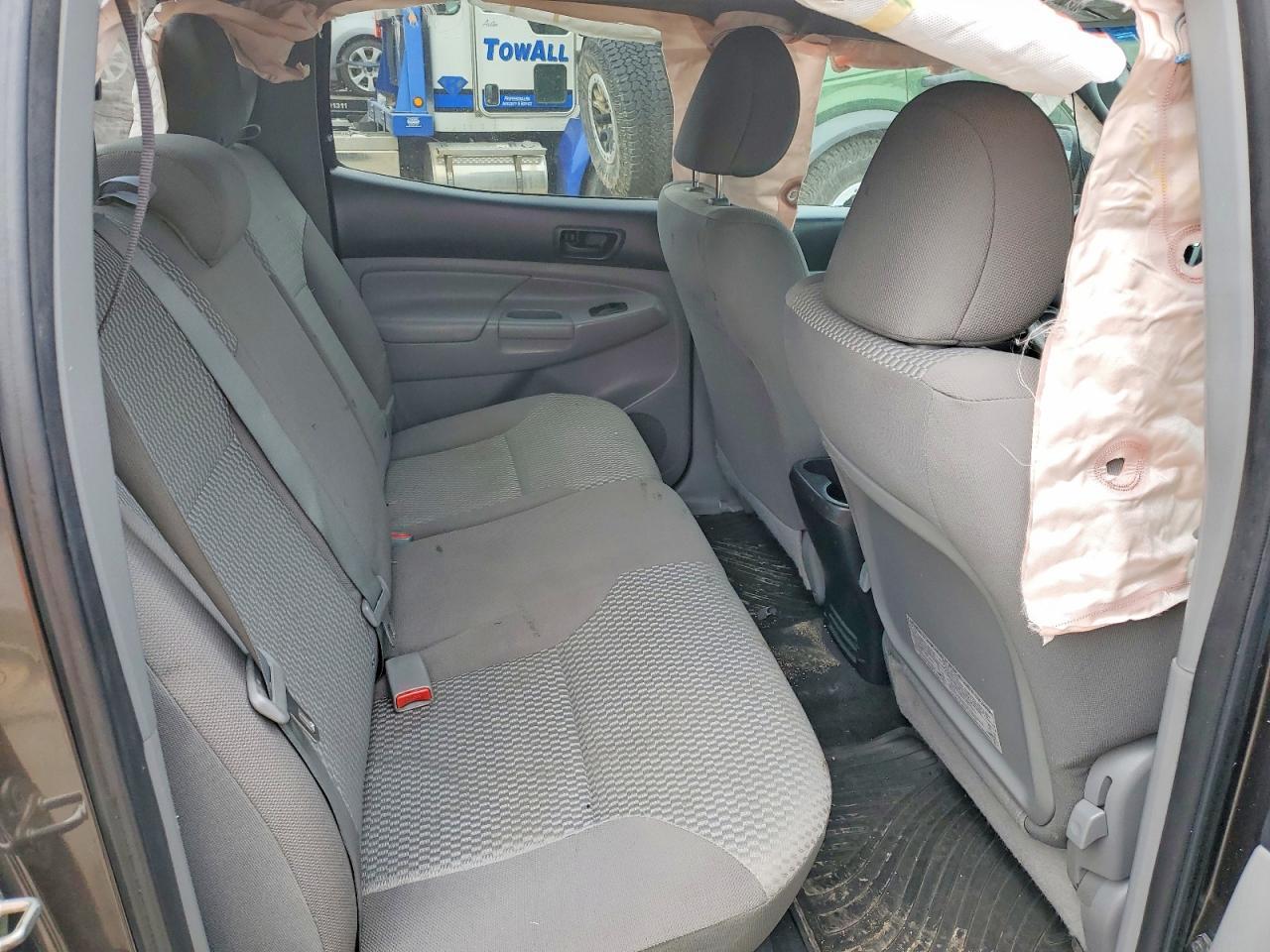 2015 TOYOTA TACOMA