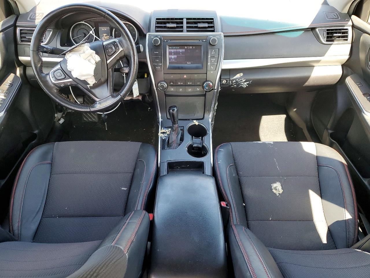 2016 TOYOTA CAMRY