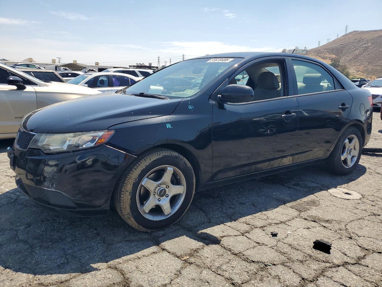2013 KIA FORTE
