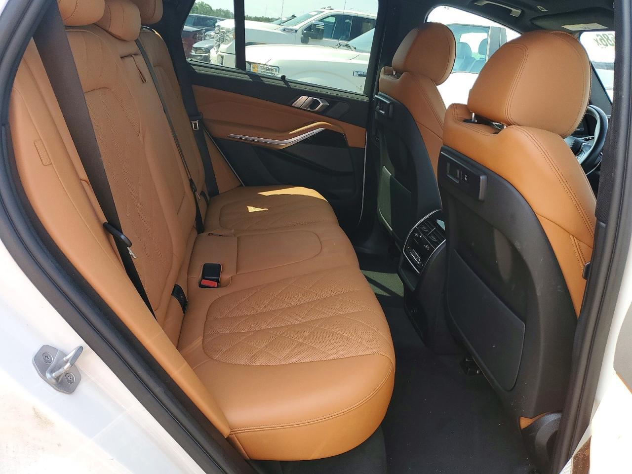 2023 BMW X5