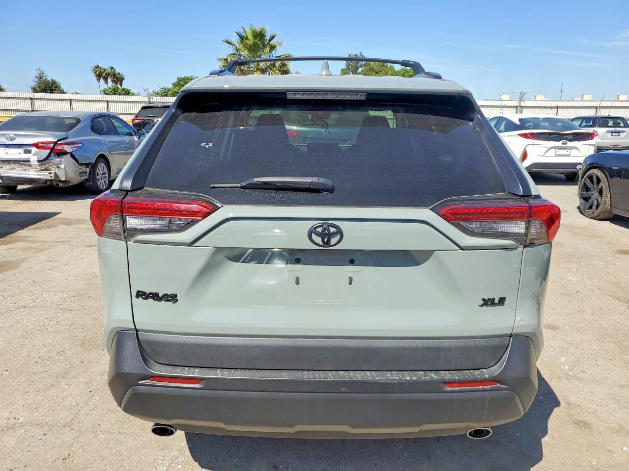 2020 TOYOTA RAV4