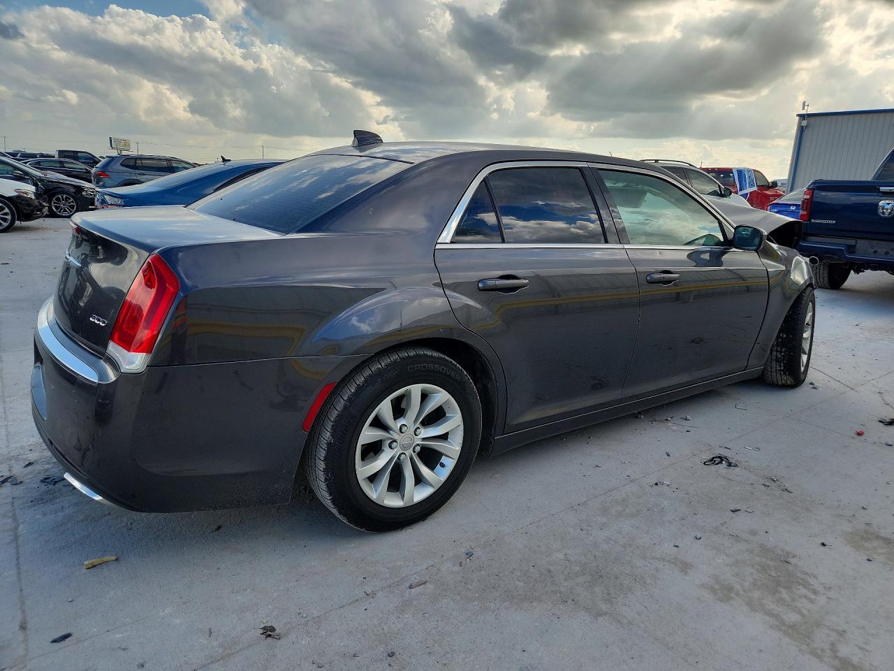 2015 CHRYSLER 300