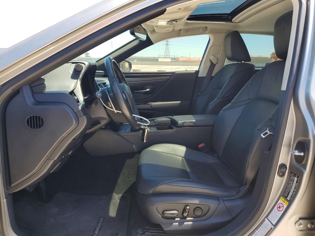 2019 LEXUS ES 350
