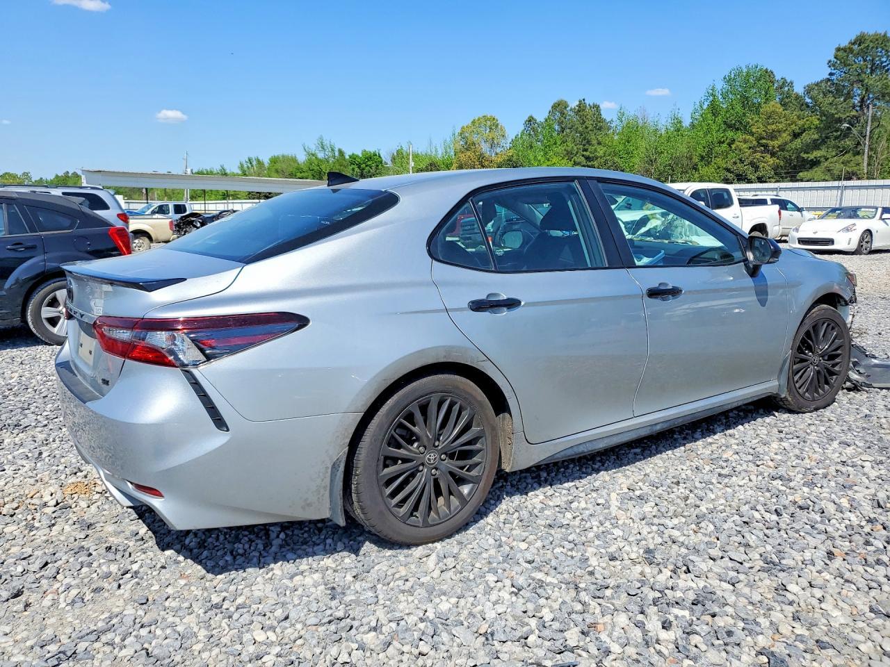 2022 TOYOTA CAMRY