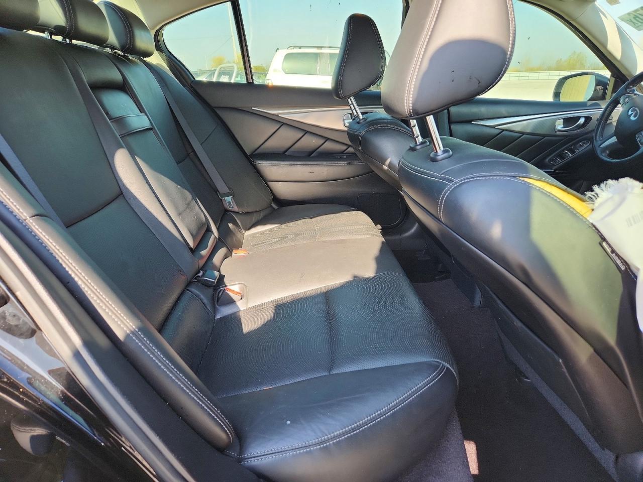 2016 INFINITI Q50
