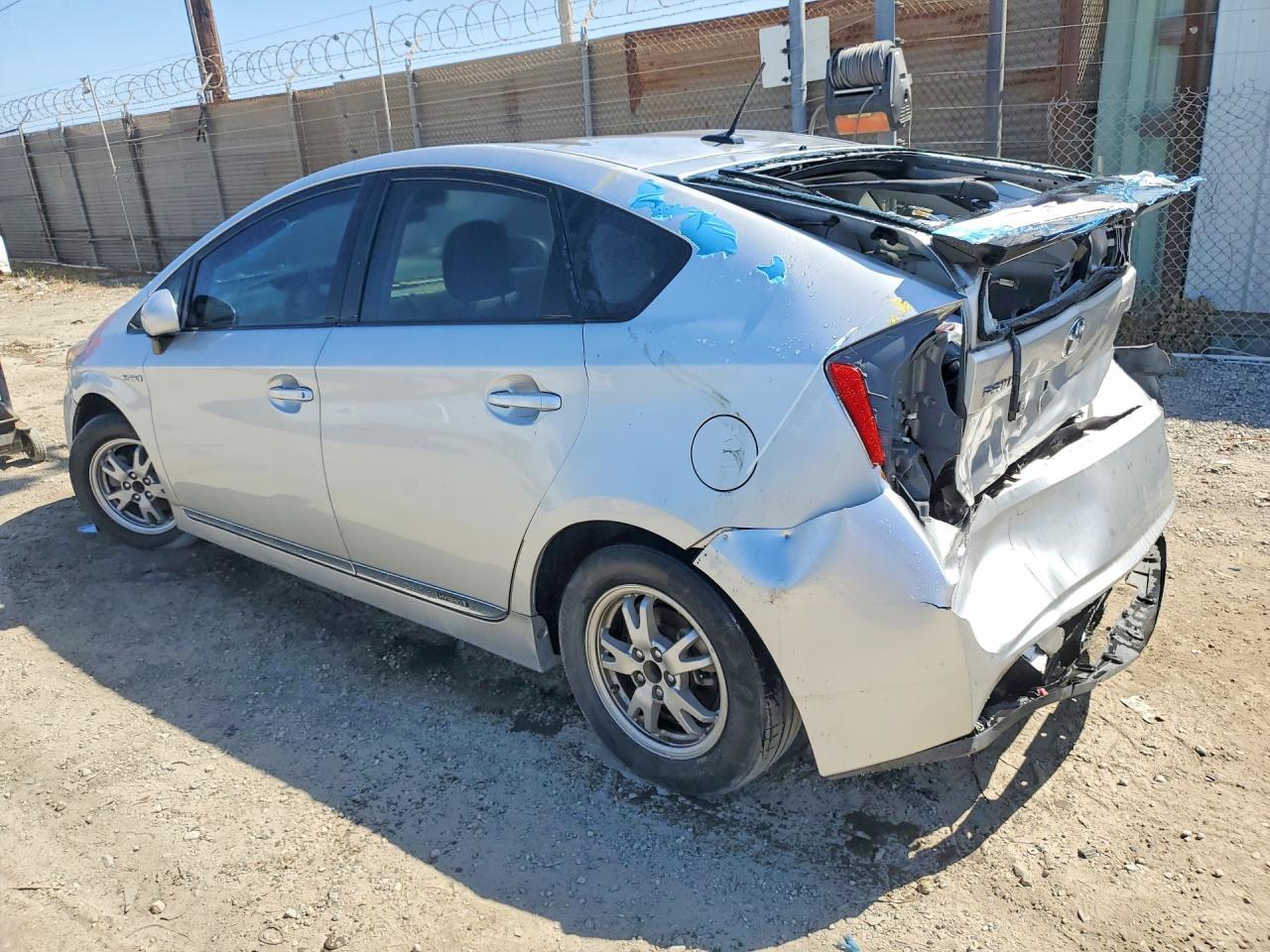 2011 TOYOTA PRIUS