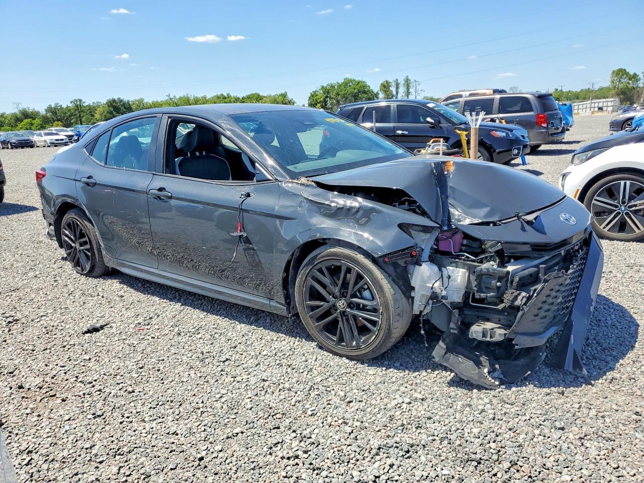2025 TOYOTA CAMRY