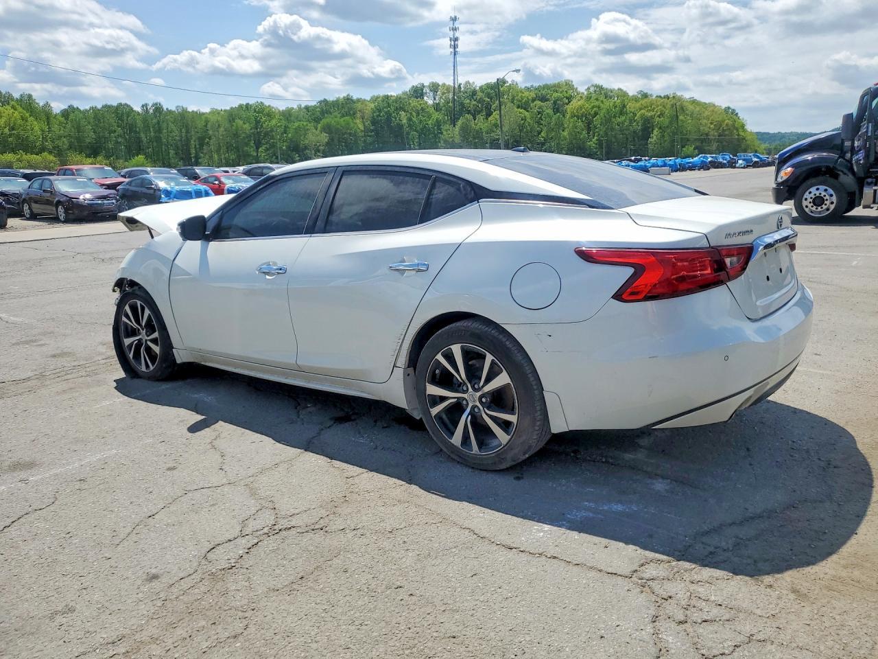 2018 NISSAN Maxima