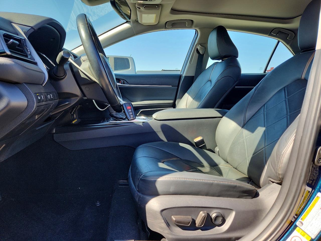 2019 TOYOTA CAMRY