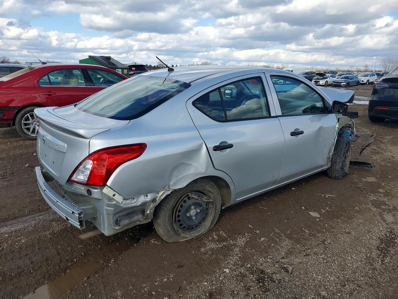2018 NISSAN VERSA