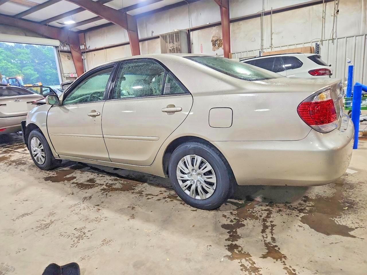 2005 TOYOTA CAMRY