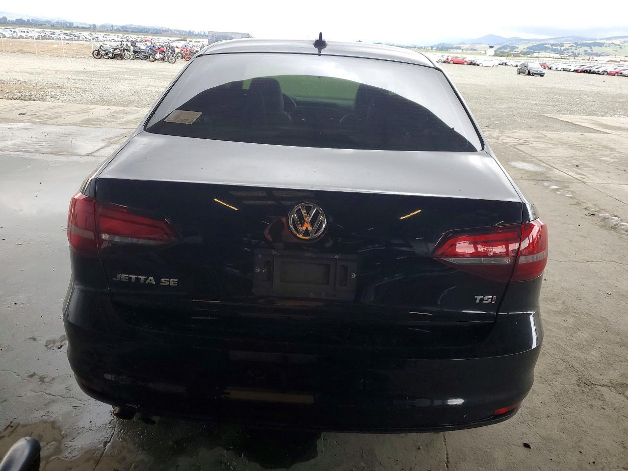 2017 VOLKSWAGEN JETTA