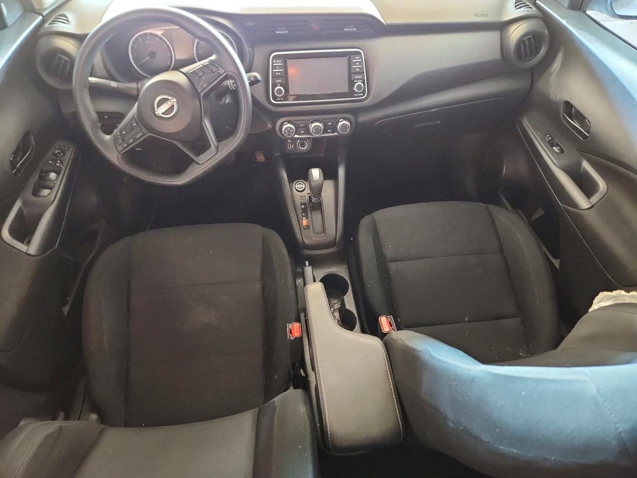 2024 NISSAN KICKS