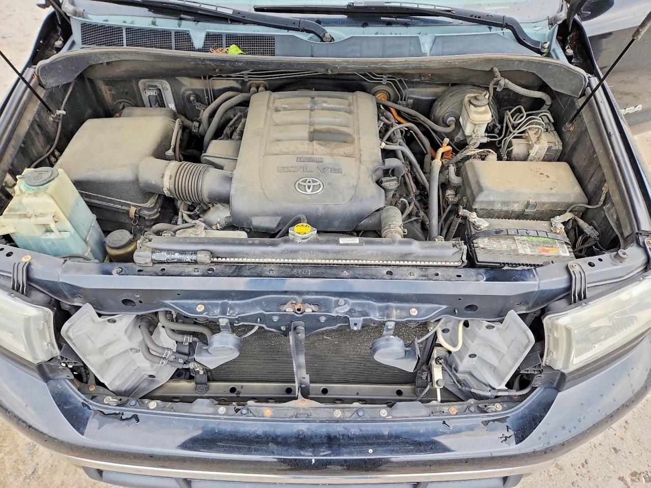 2012 TOYOTA TUNDRA