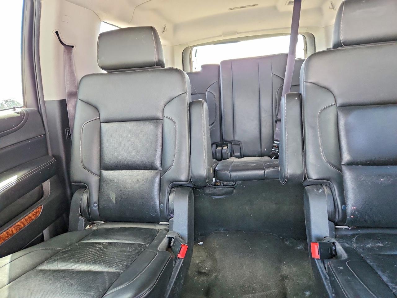 2015 CHEVROLET Suburban