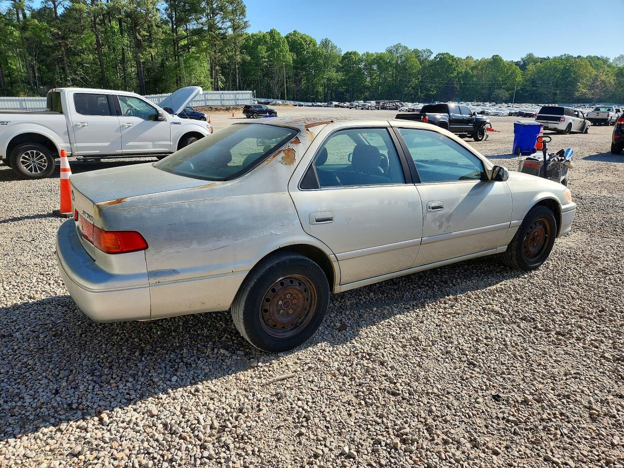 2000 TOYOTA CAMRY