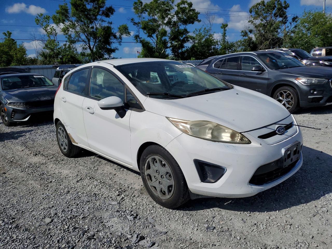 2011 FORD Fiesta