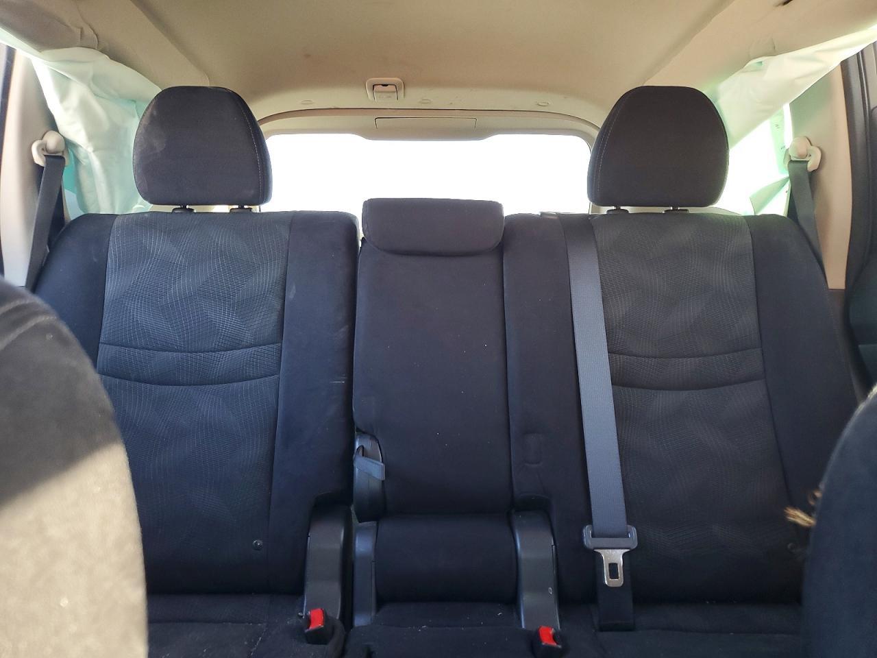 2014 NISSAN ROGUE