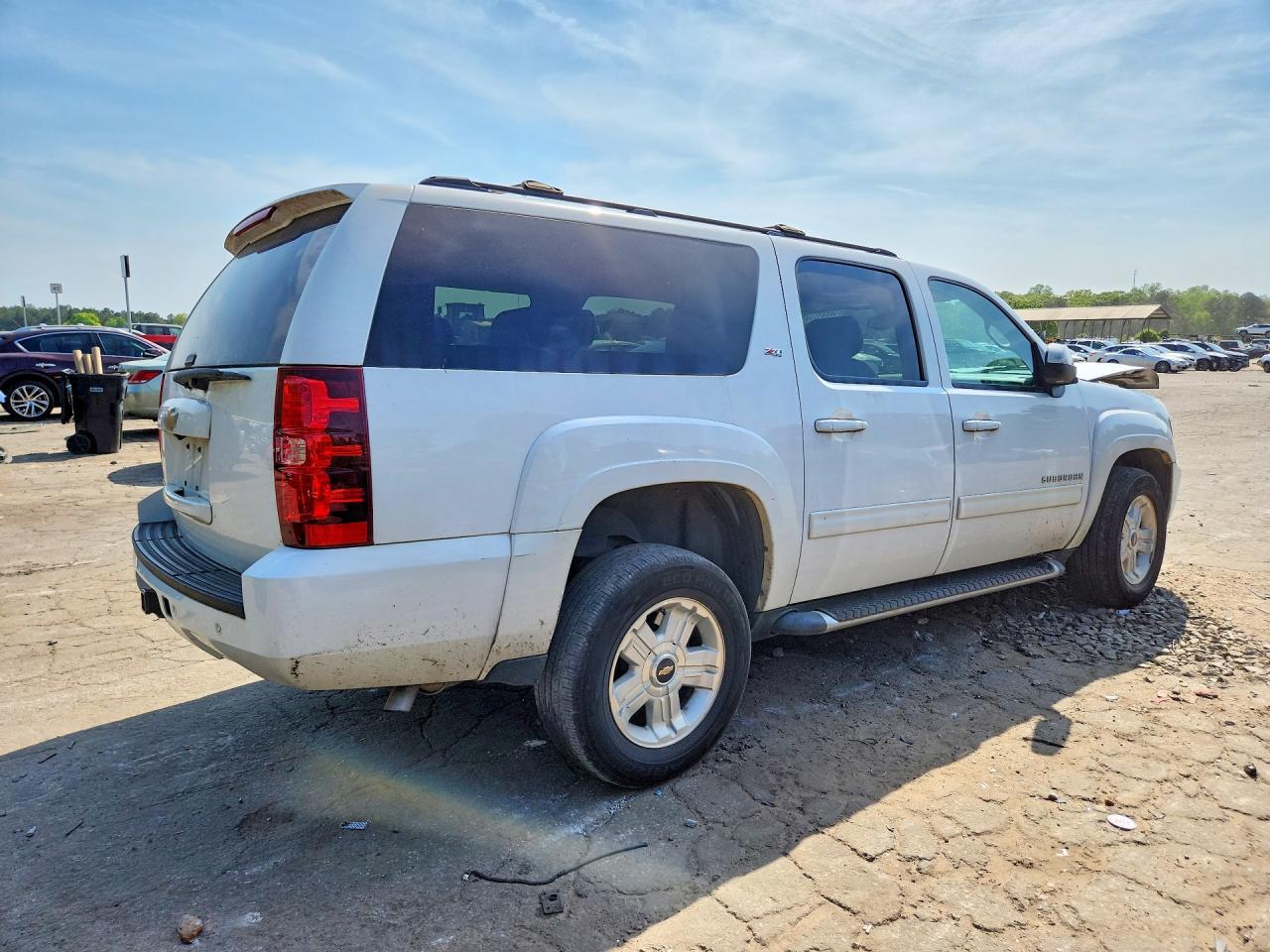 2014 CHEVROLET Suburban