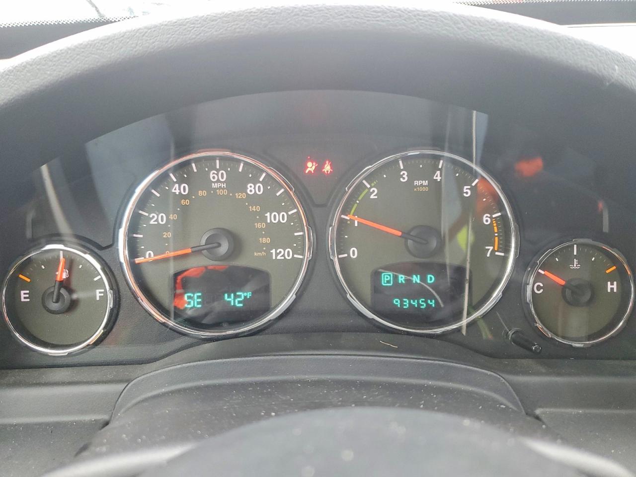 2011 JEEP Liberty