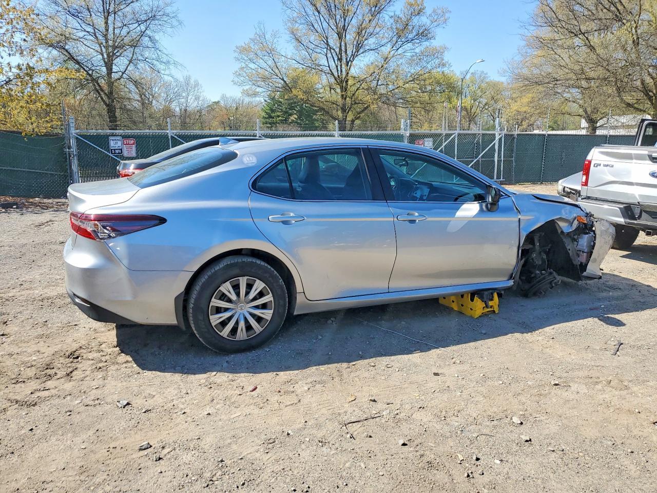 2022 TOYOTA CAMRY