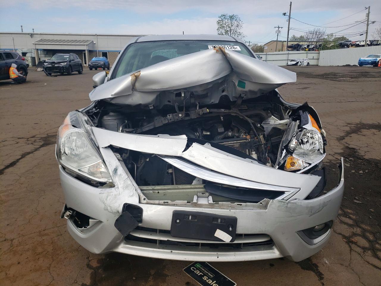 2019 NISSAN VERSA